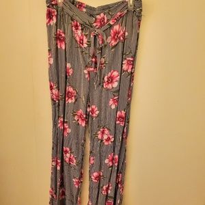 Highwaisted Floral flowy pant